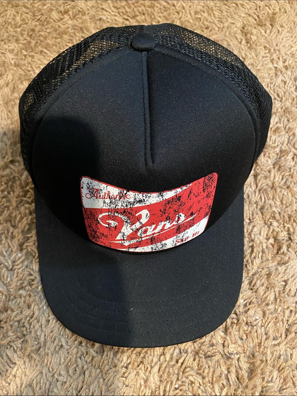 NWOT Vans Supply Trucker Black